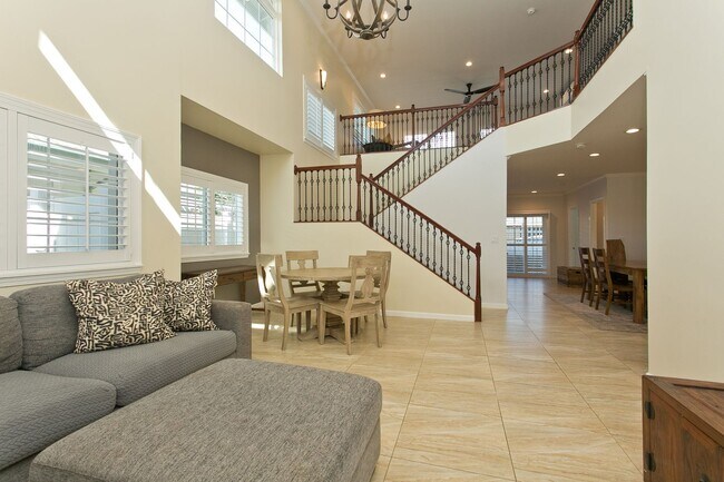 Foto del edificio - Wonderfully furnished rental - available i...