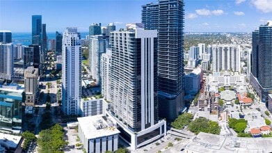 Building Photo - 1010 Brickell Ave