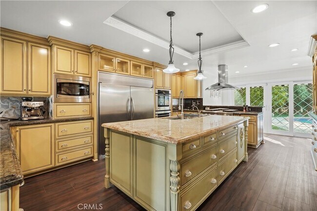 Foto del edificio - 7425 Vanalden Ave