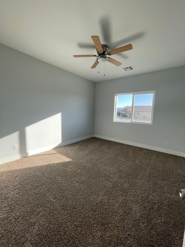 Foto del edificio - 2 bedroom Condo in Pahrump