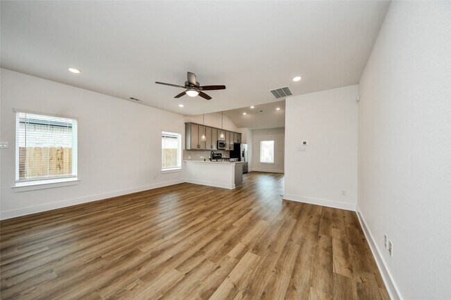 Foto del edificio - 8046 Kay Hbr Dr