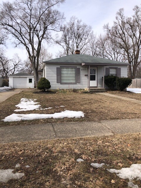 Foto principal - 4217 Colby Ave SW