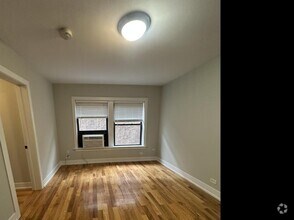 Building Photo - 550 W Arlington Pl