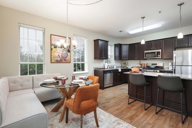 Foto del edificio - Greene 750 at Bear Tavern (NEW)