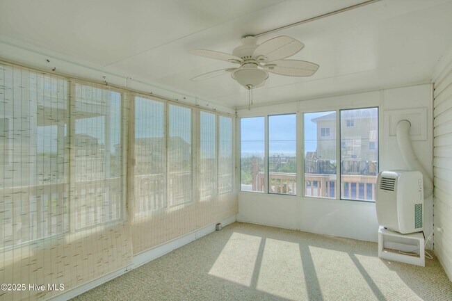 Building Photo - 221 Topsail Rd