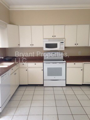 Foto del edificio - 3345 Golf Club Ln