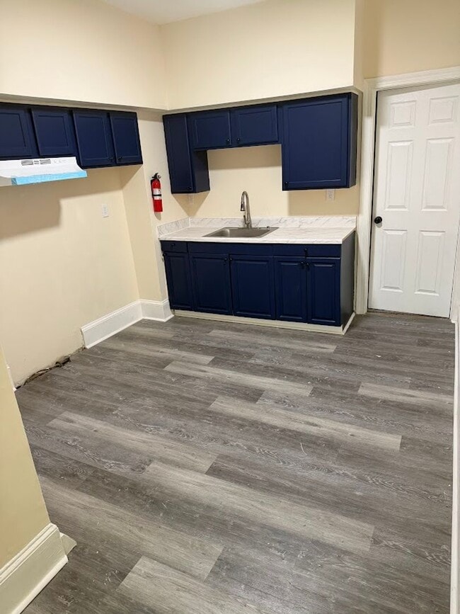 Building Photo - 704 Washington St