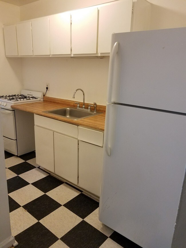 Foto del edificio - 1122 Crescent Ave NE