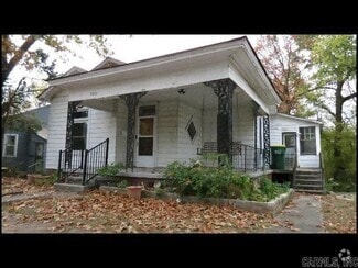 Building Photo - 3300 Marshall St