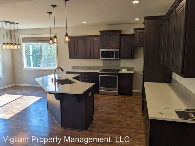 Building Photo - 4 br, 3 bath House - 11910 NE Shanghai Rd