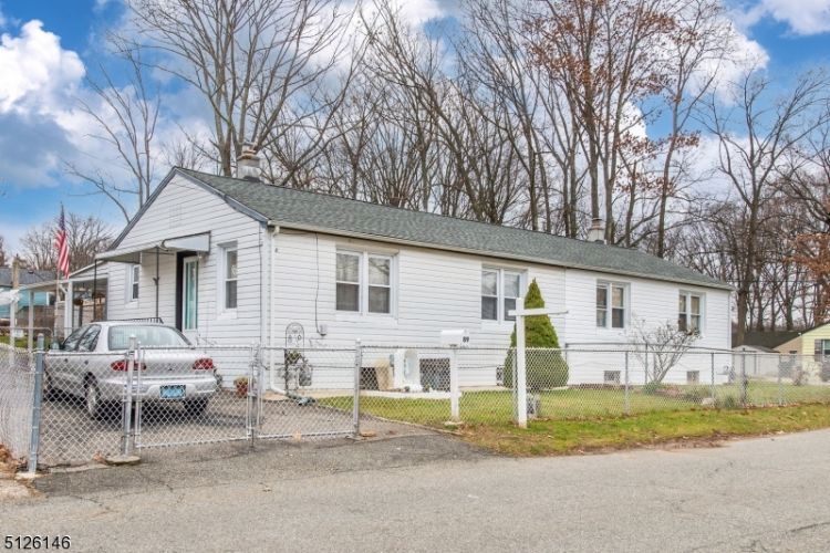 89 Monroe Ave, Dover, NJ 07801 Apartment for Rent in Dover, NJ