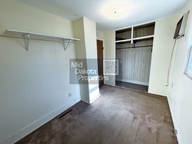 Foto del edificio - 716 W Ash- 1 Bedroom House