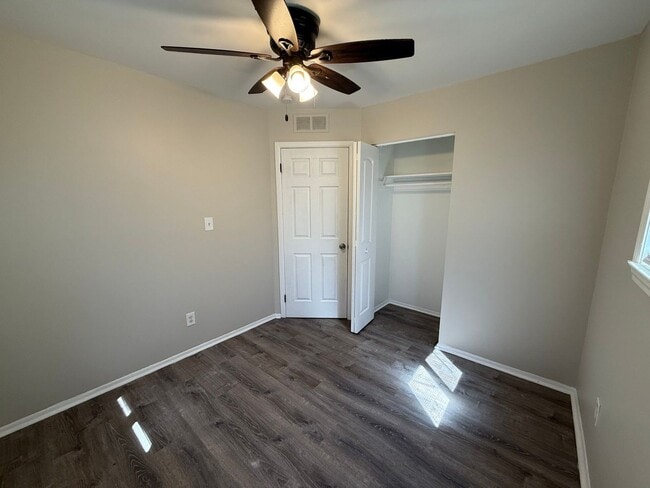 Foto del edificio - Renovated 3-Bedroom Ranch with 2-Car Garag...