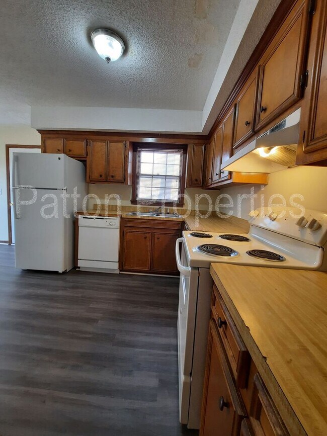 Building Photo - 1601 Willowby St