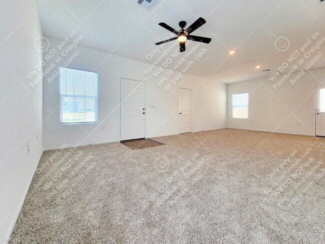 Foto del edificio - 3 br, 2 bath House - 2604 Shimsham Dr