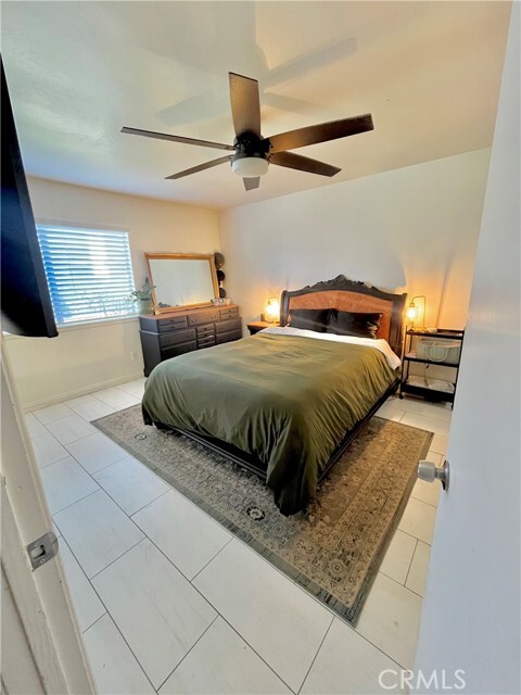 Foto del edificio - 1578 Lisa