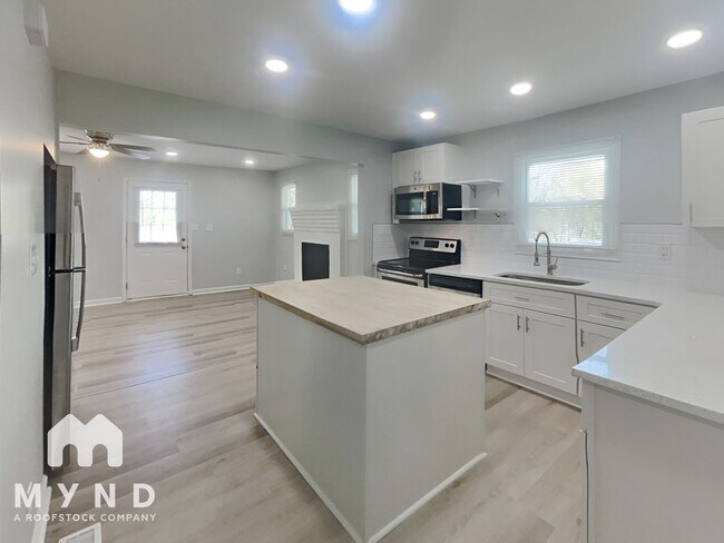 Foto del edificio - 900 Chalmers St