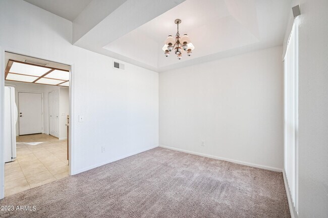 Foto del edificio - 1301 W Rio Salado Pkwy