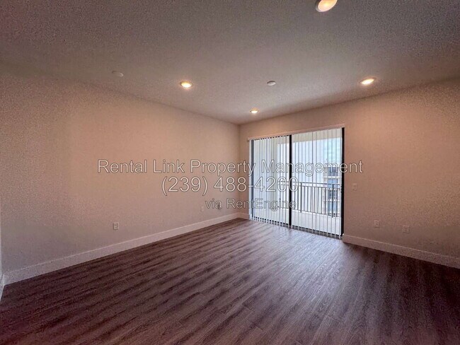 Building Photo - 414 Cape Coral Pkwy E