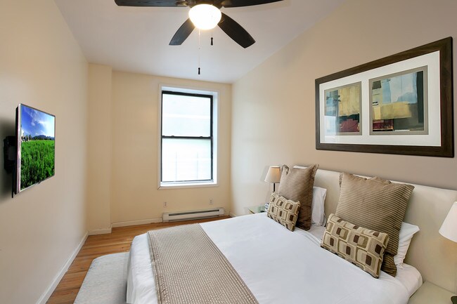 Foto del edificio - 243 W 109th St 1W