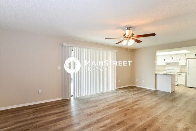 Building Photo - 4 Bedroom Pet-Friendly Home in MERRITT ISL...