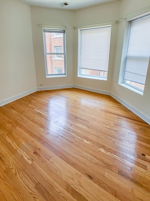Foto principal - 849 W Cornelia Ave