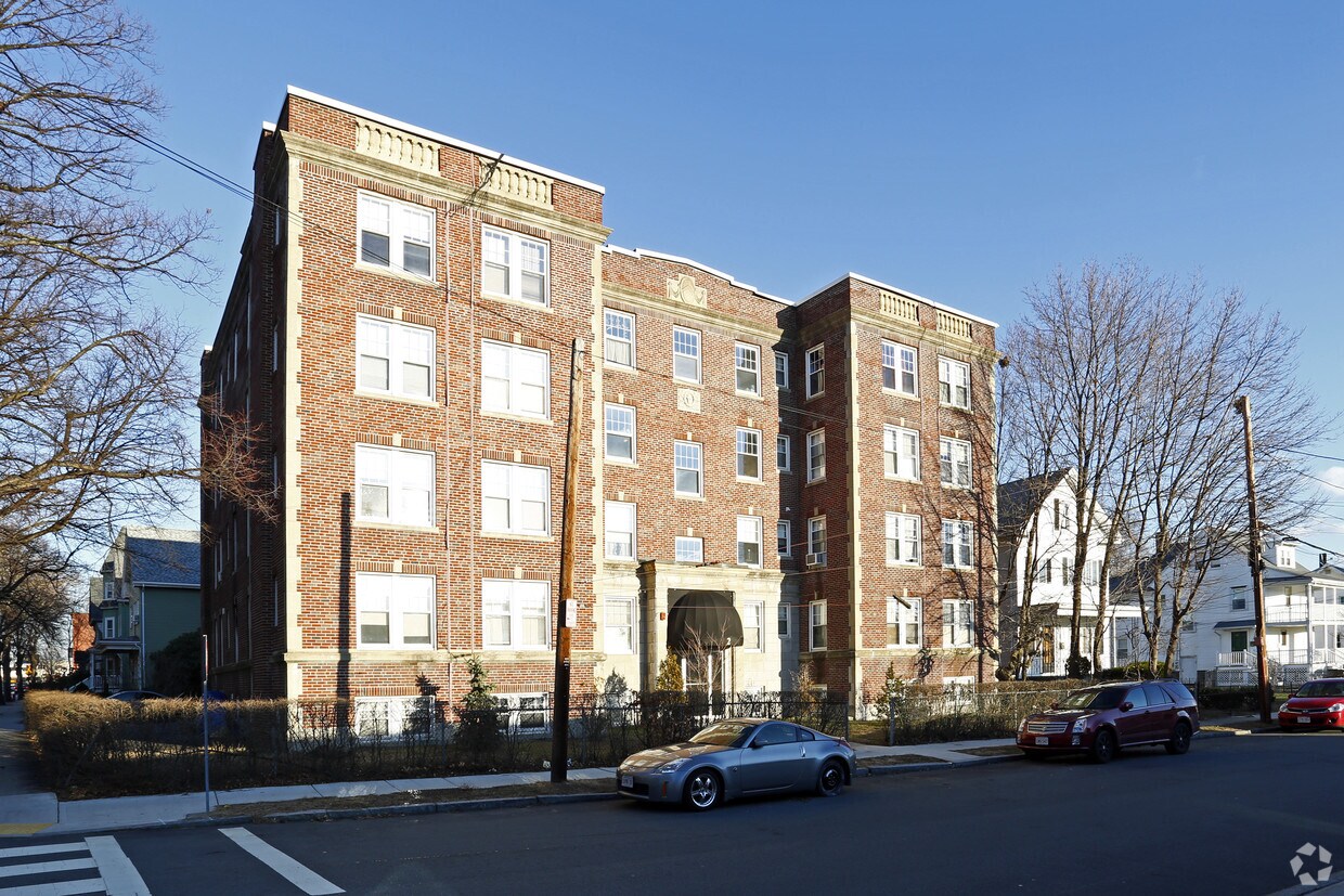 Primary Photo - 2 Webster St
