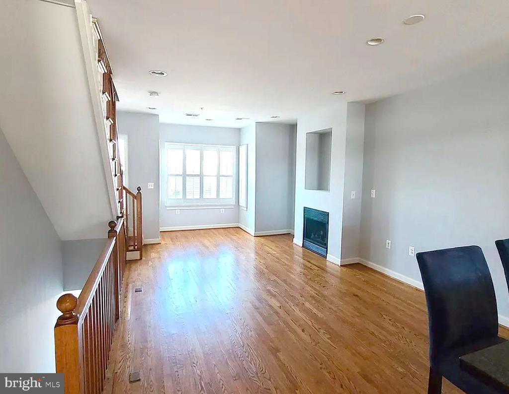 Foto principal - 524 15th St SE
