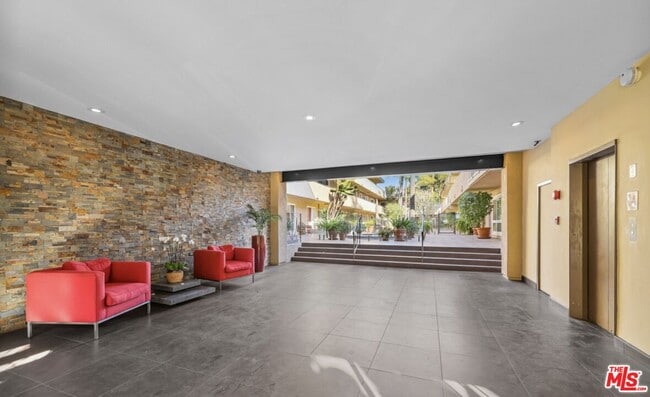 Foto del edificio - 970 Palm Ave