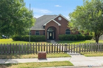 Building Photo - 6212 N Main St