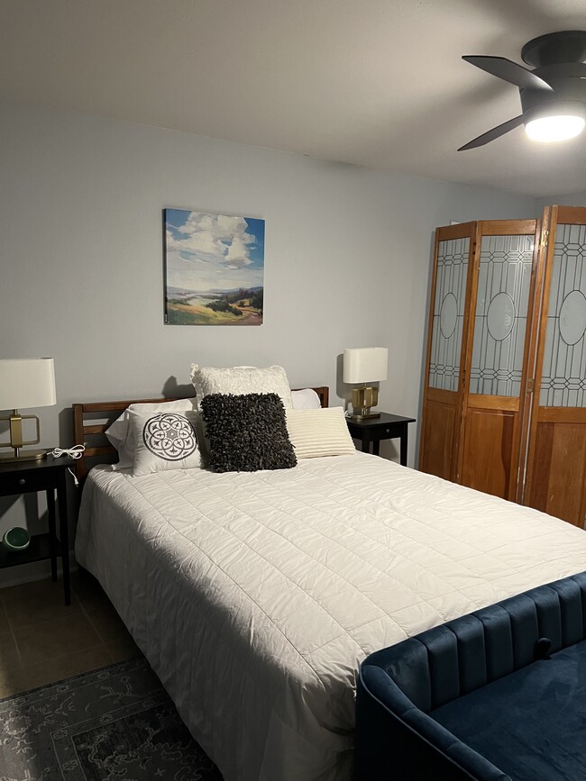 Foto del edificio - 1536 W Mulberry Ave