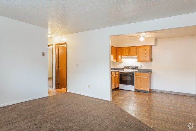 2BD 1BA 500 sq.ft. - Forest Ridge Apartments