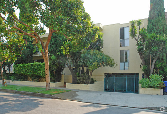 Building Photo - 540 Orlando