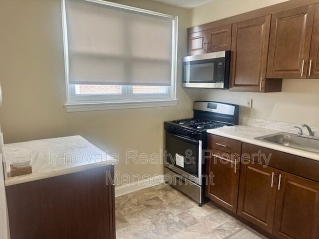 Foto del edificio - 910 E Sharpnack St