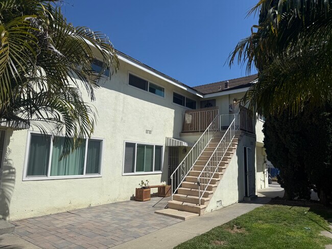 Foto del edificio - 3902 W 178th St