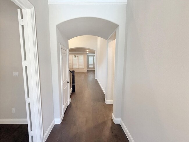Building Photo - 6905 Broomsedge Dr