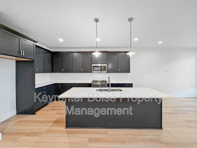 Foto del edificio - 280 S Filbert Ln