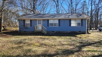 Building Photo - 300 Florence Dr