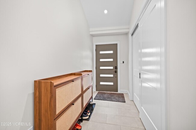 Foto del edificio - 11 Nolan Dr