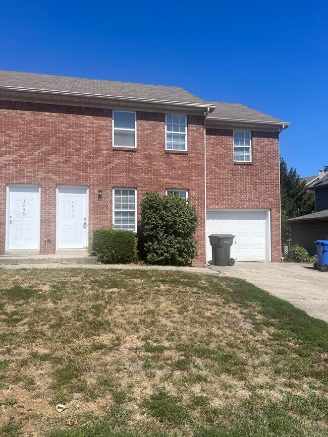 Building Photo - 3853 Sugar Creek Dr