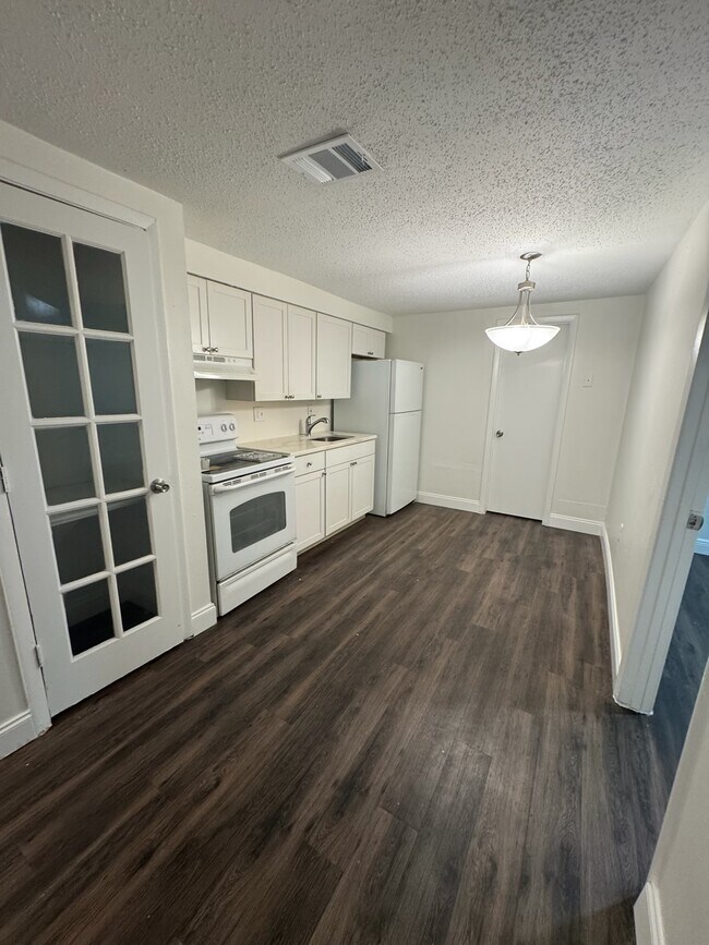 Foto del edificio - 919 34th Ave W