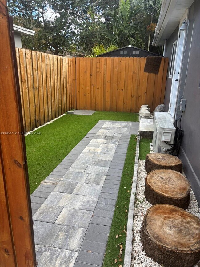 Foto del edificio - 80 NE 133rd St