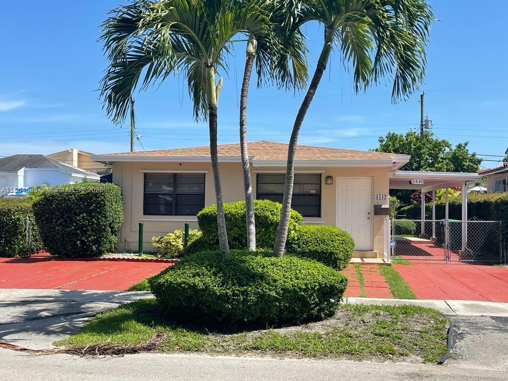 Foto principal - 3442 SW 25th Ter