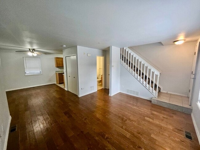 Building Photo - Great 2 bedroom condo in Old Colorado City!