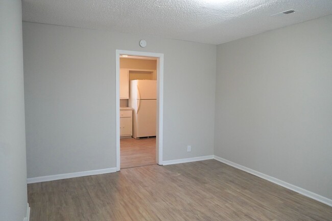 Foto del edificio - Charming 2 Bedroom Home