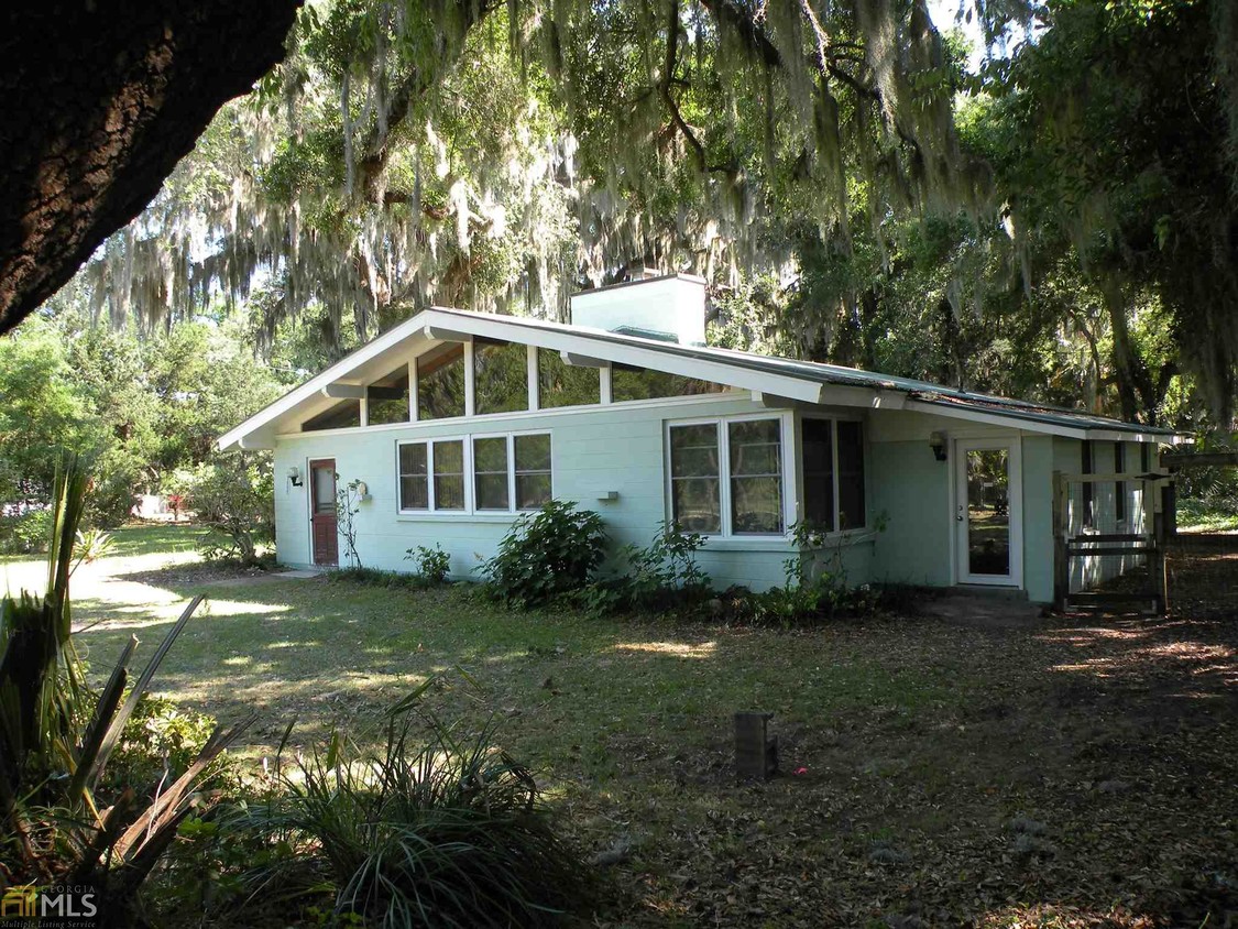 Primary Photo - 1606 Wilmington Is