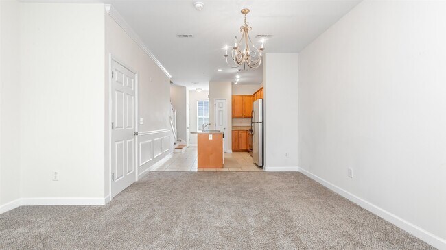 Foto del edificio - 926 Price Ln