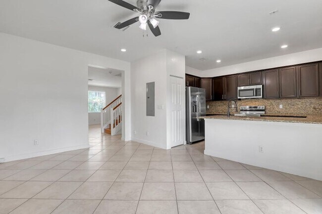 Foto del edificio - 5325 Ashley River Rd