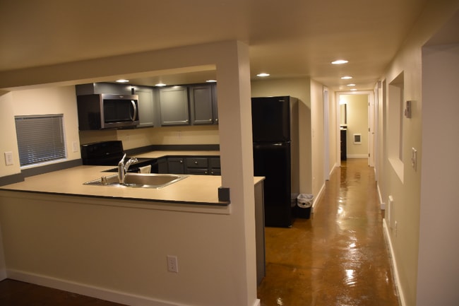 Photo - 8360 Wabash Ave S House