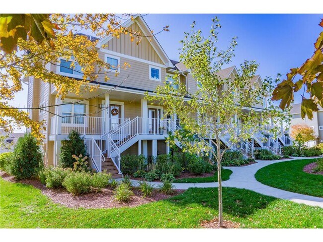 Building Photo - 2950 Clover Ridge Dr